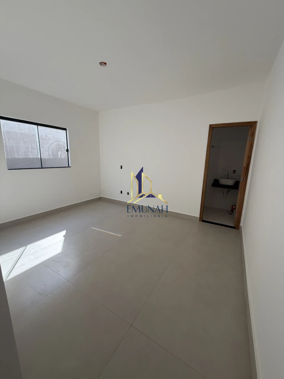 Imagens do imóveis CASA GEMINADA A VENDA NO COLUMBIA