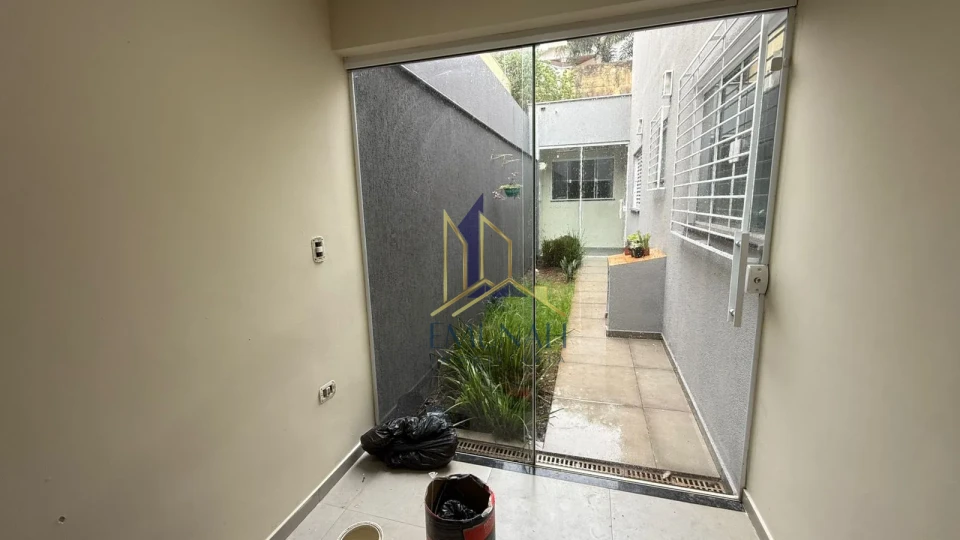 CASA Á VENDA NO JARDIM VILA RICA