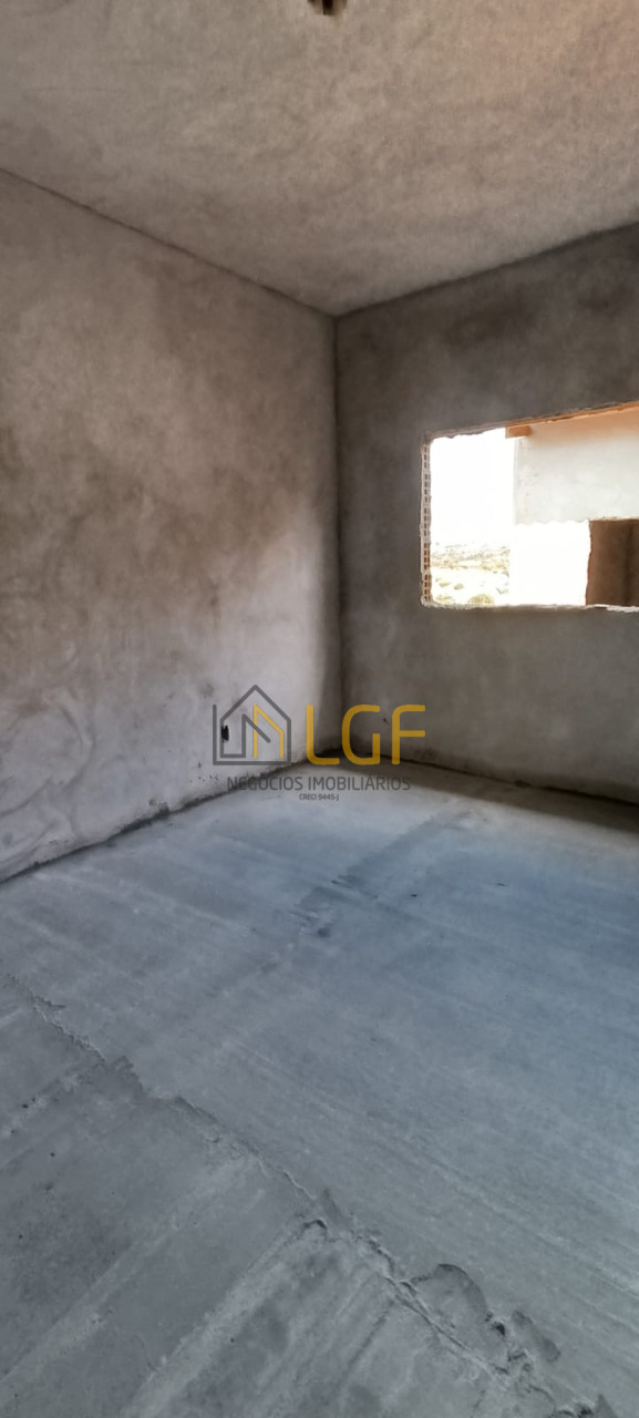 Imagens do imóveis CASA GEMINADA