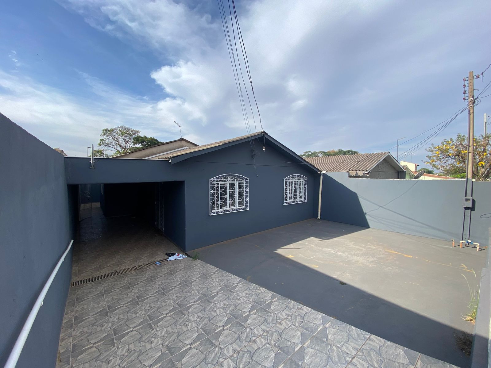 Casa com 3 dormitórios à venda por R$ 330.000,00 - Maria Cecilia Serrano - Londrina/PR