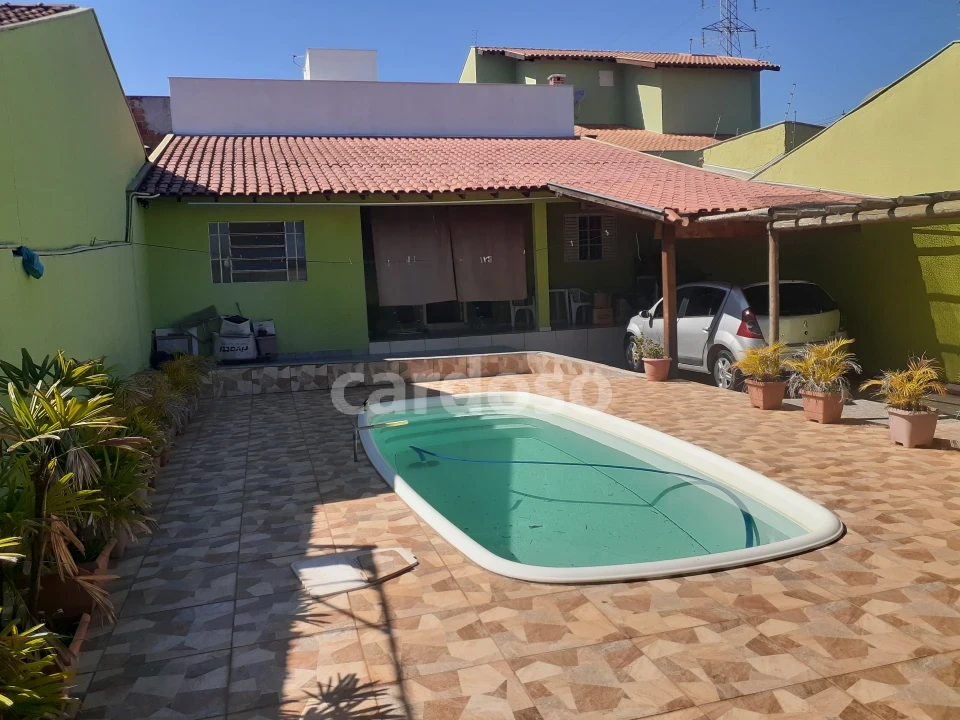CASA COM PISCINA À VENDA – JARDIM PLANALTO – ZONA NORTE – LONDRINA/PR