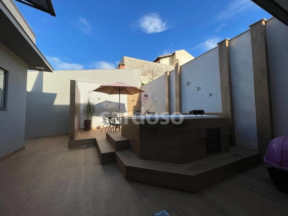 Casa com suíte à venda por R$ 775.000,00 - Recanto Coari - Ibiporã/PR