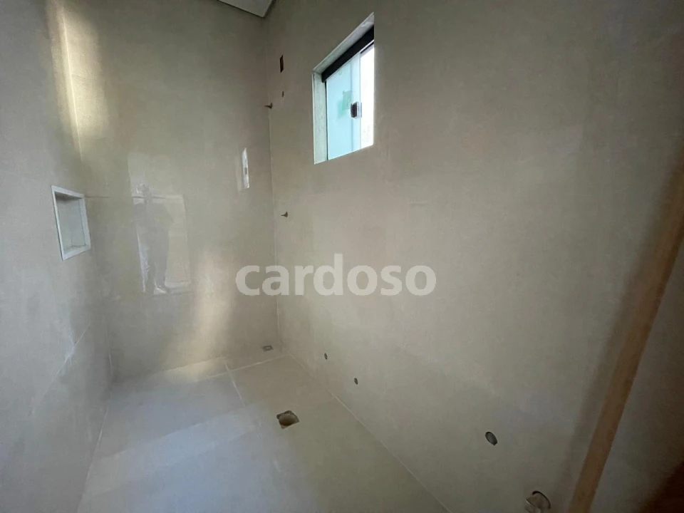 CASA À VENDA EM IBIPORÃ COM 2 QUARTOS POR 360.000,00