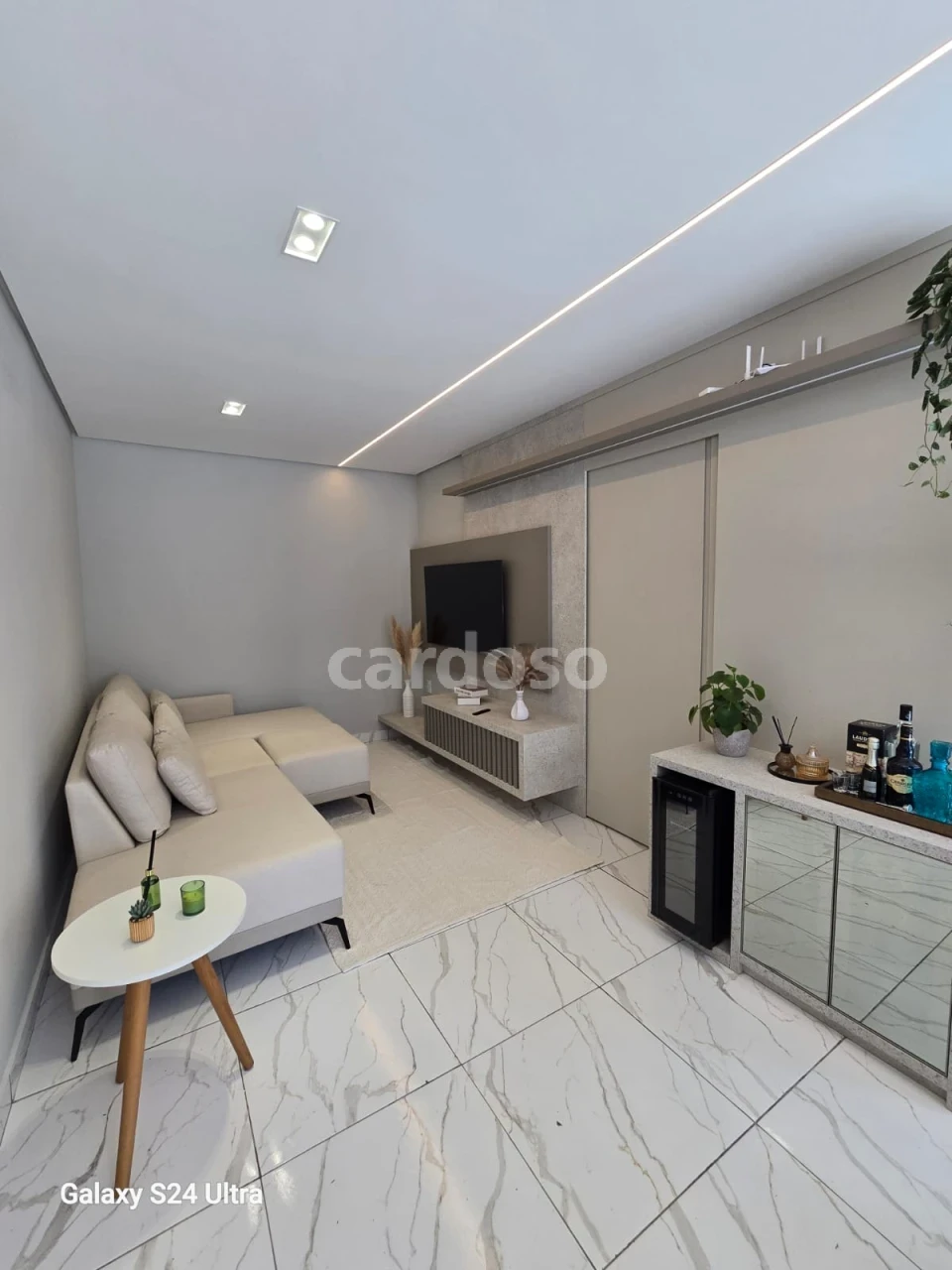 CASA MOBILIADA COM SUÍTE À VENDA POR R$ 575.000,00 | BAIRRO CASAGRANDE | IBIPORÃ/PR