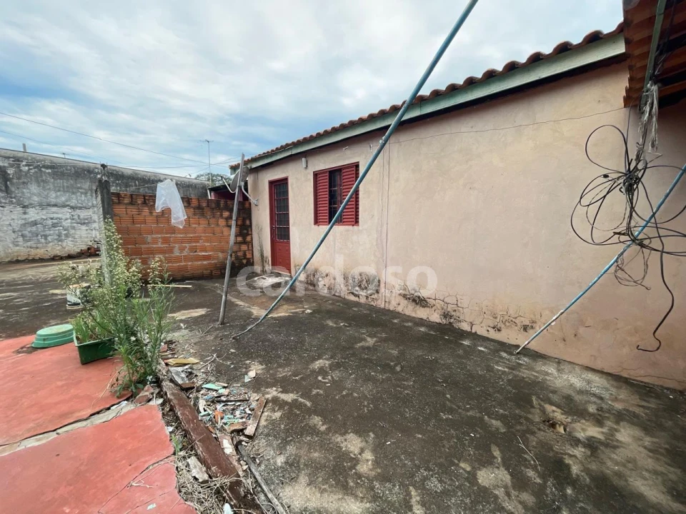 VENDO IMÓVEL COMERCIAL COM POTENCIAL DE EXPANSÃO – LOCALIZAÇÃO ESTRATÉGICA