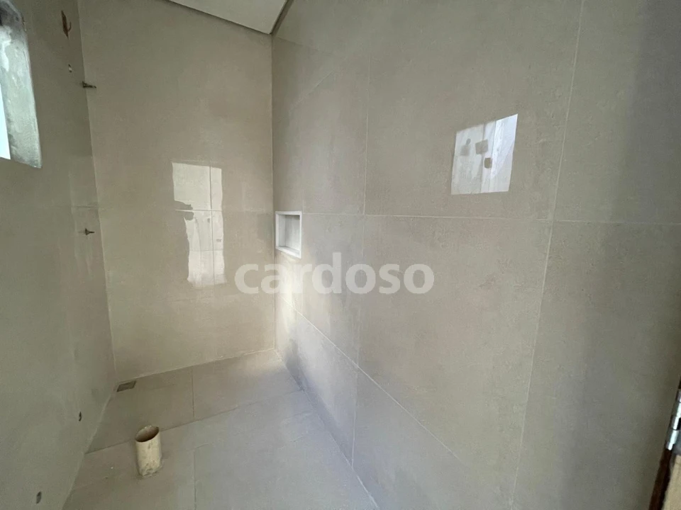 CASA À VENDA EM IBIPORÃ COM 2 QUARTOS POR 360.000,00