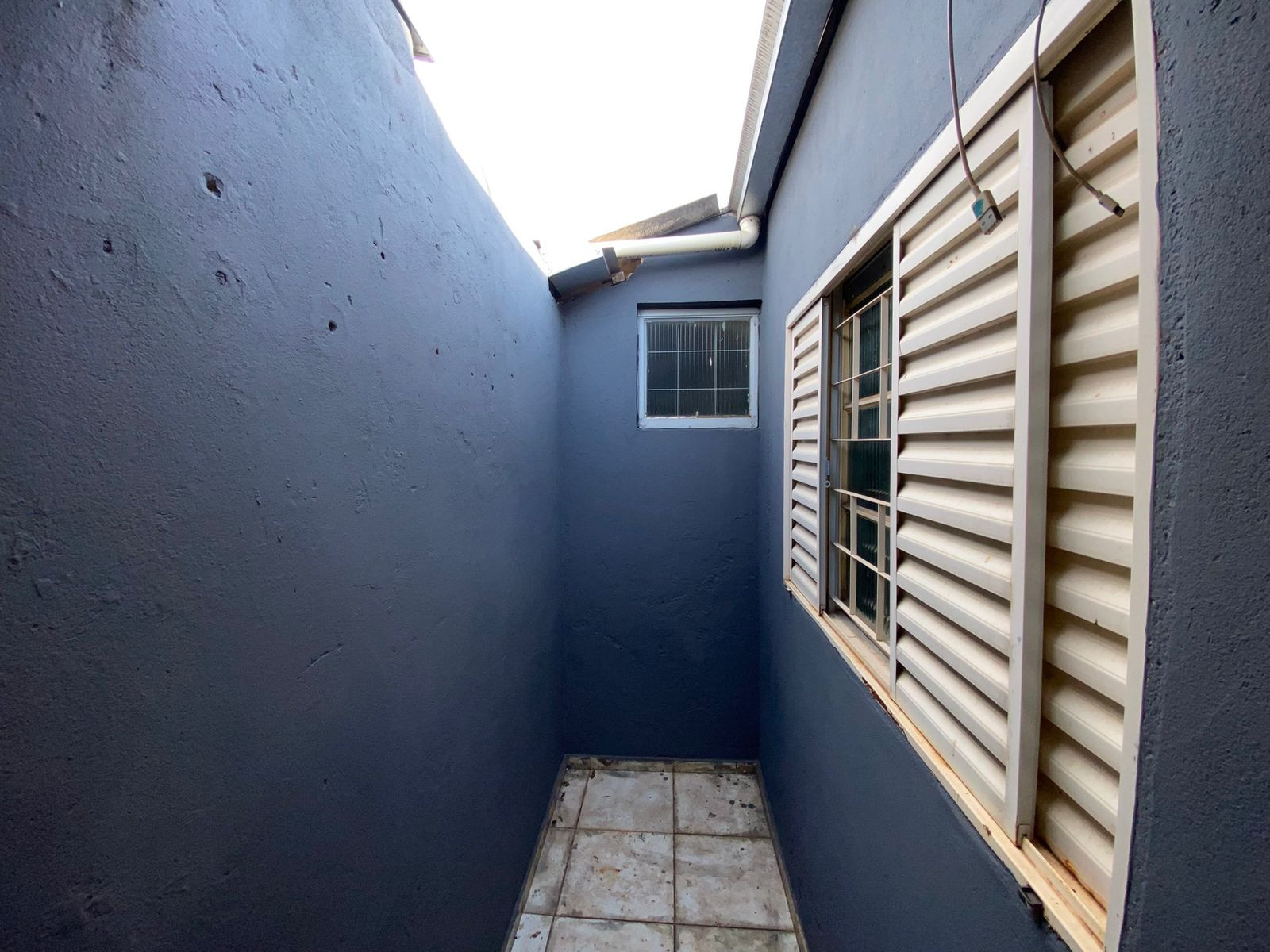 Casa com 3 dormitórios à venda por R$ 330.000,00 - Maria Cecilia Serrano - Londrina/PR