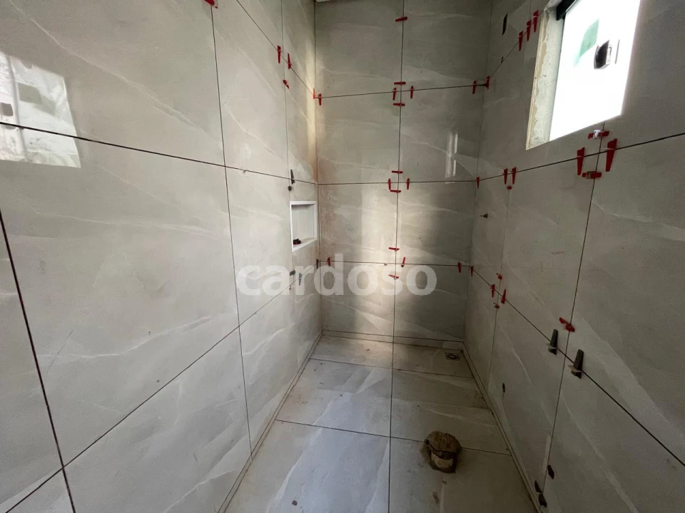 CASA À VENDA EM IBIPORÃ COM 2 QUARTOS POR 360.000,00