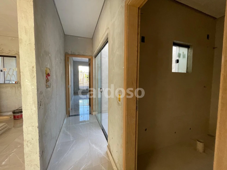 CASA À VENDA EM IBIPORÃ COM 2 QUARTOS POR 360.000,00