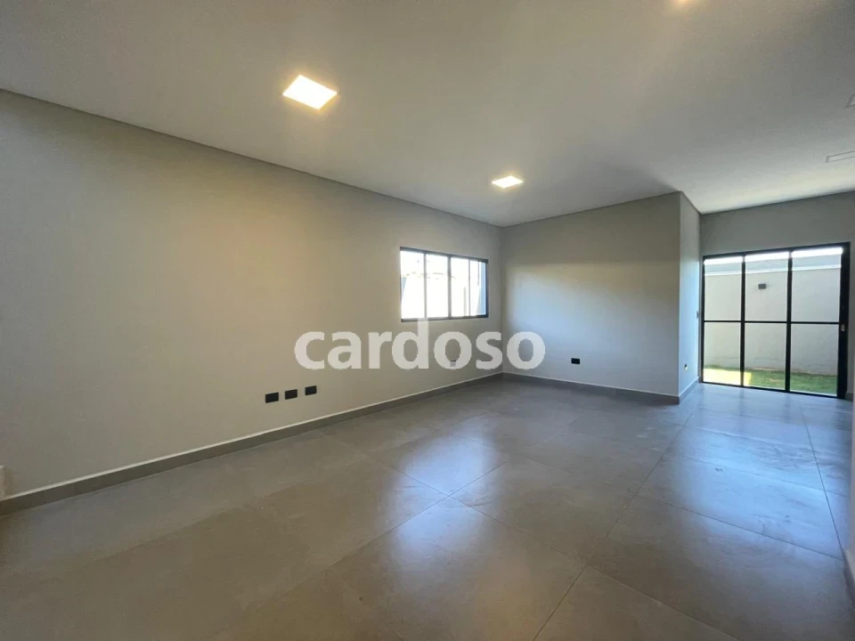 Imagens do imóveis SOBRADO NOVO COM SUÍTE A VENDA POR R$ 550.000,00 – PARQUE DO VALE – IBIPORÃ/PR