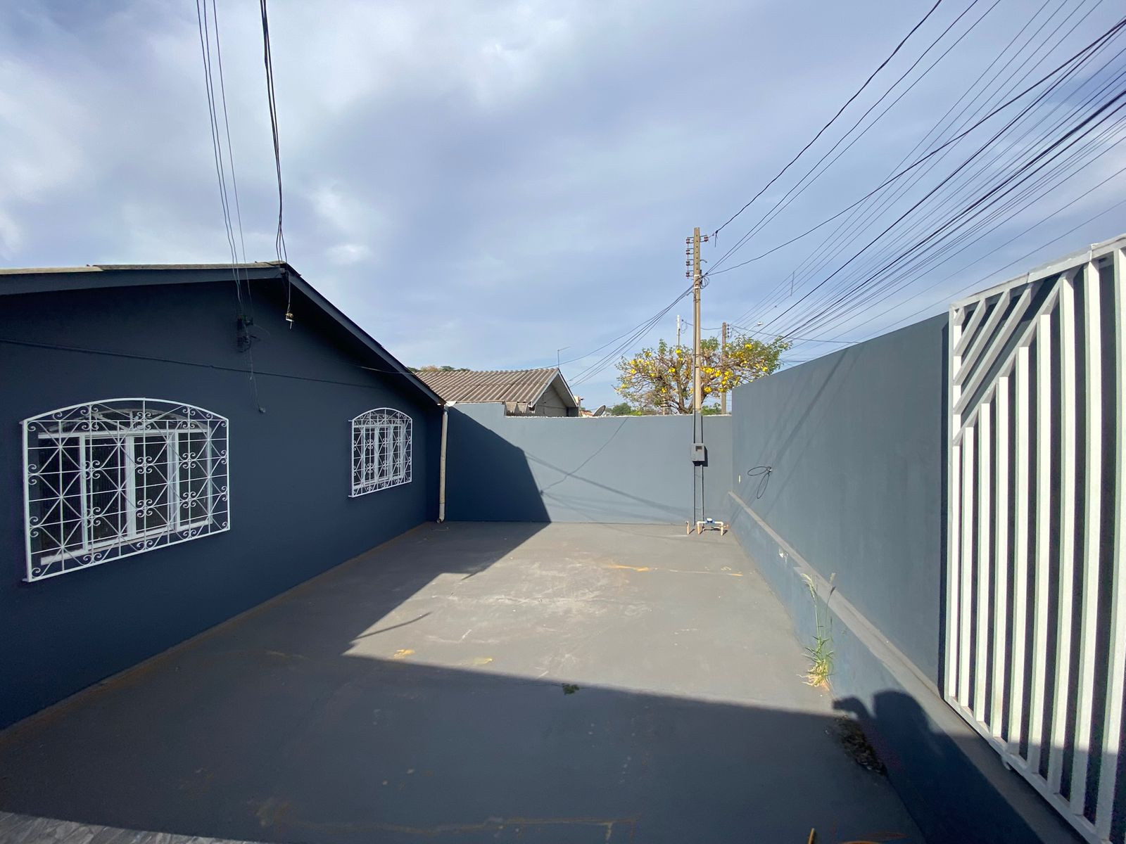 Casa com 3 dormitórios à venda por R$ 330.000,00 - Maria Cecilia Serrano - Londrina/PR