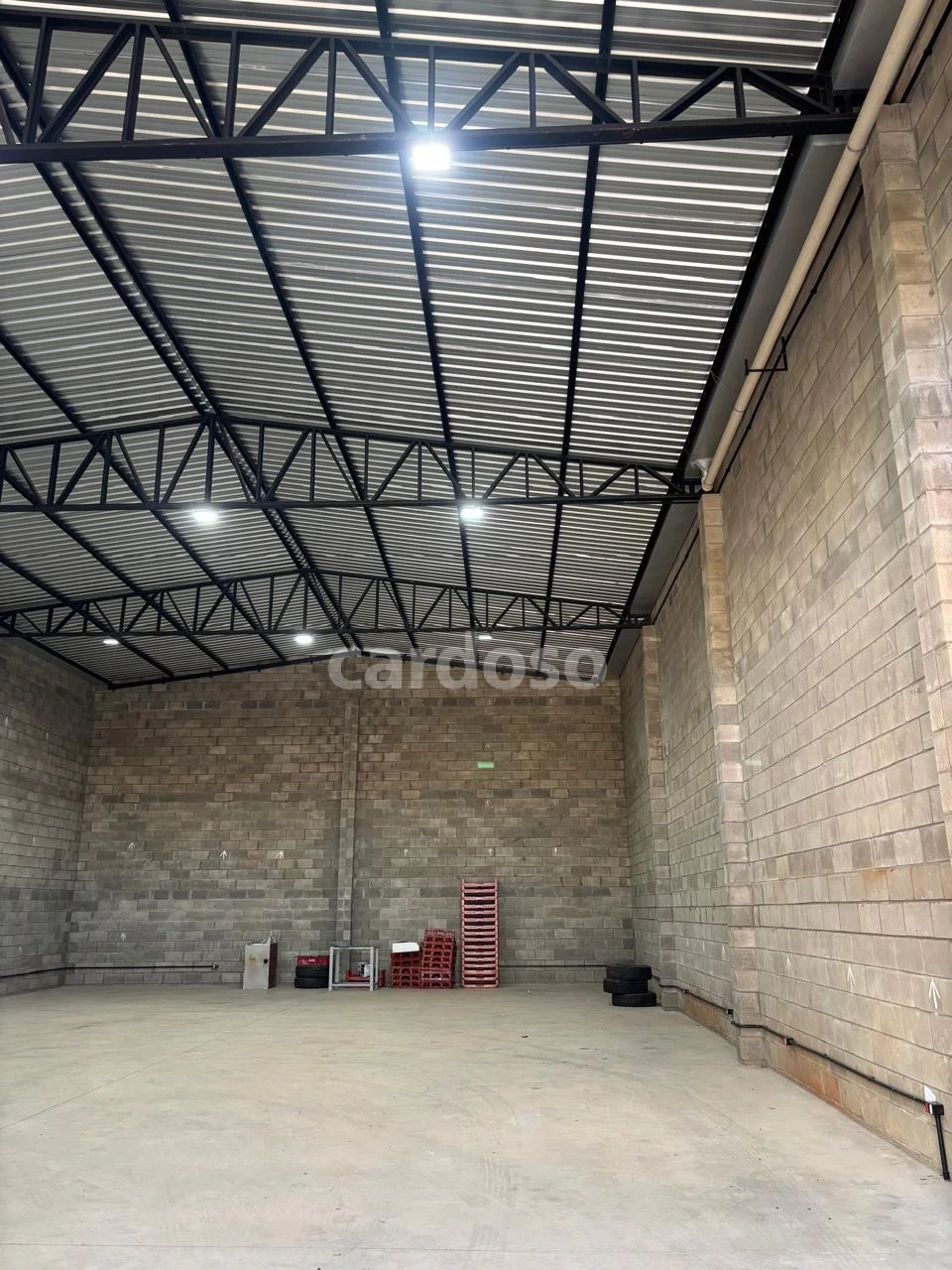 Imagens do imóveis EXCELENTE OPORTUNIDADE COMERCIAL EM IBIPORÃ!