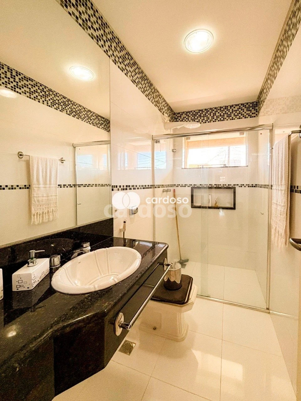 Imagens do imóveis Casa com 4 suítes à venda no Aspen Park por R$ 2.650.000,00 – Jardim Aeroporto – Londrina/PR