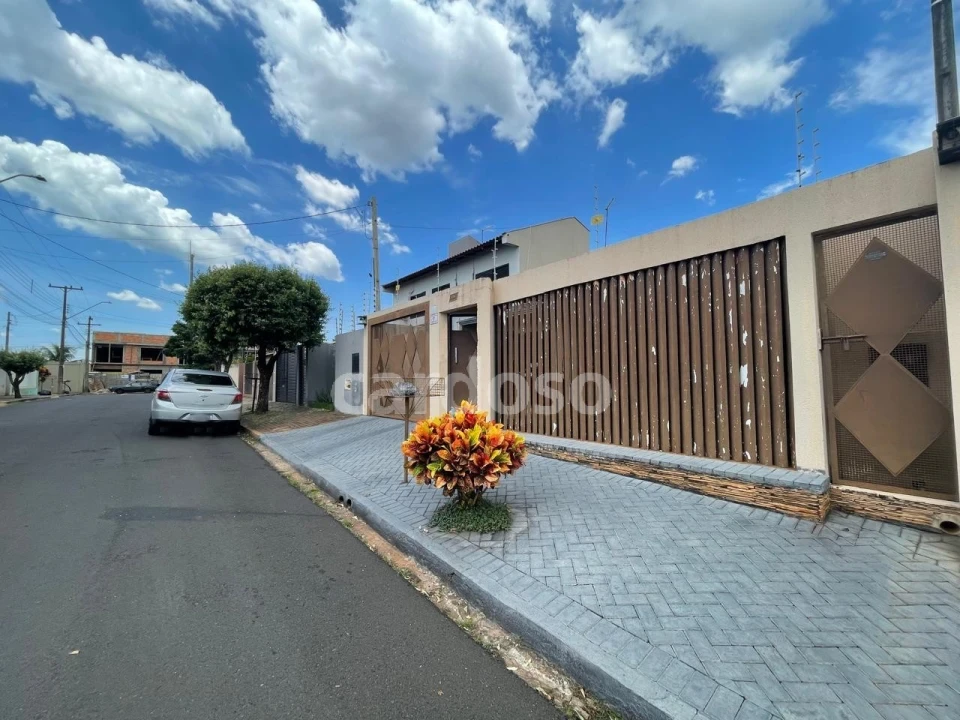 CASA DE ALTO PADRÃO À VENDA NO BAIRRO MONTE VERDE EM IBIPORÃ