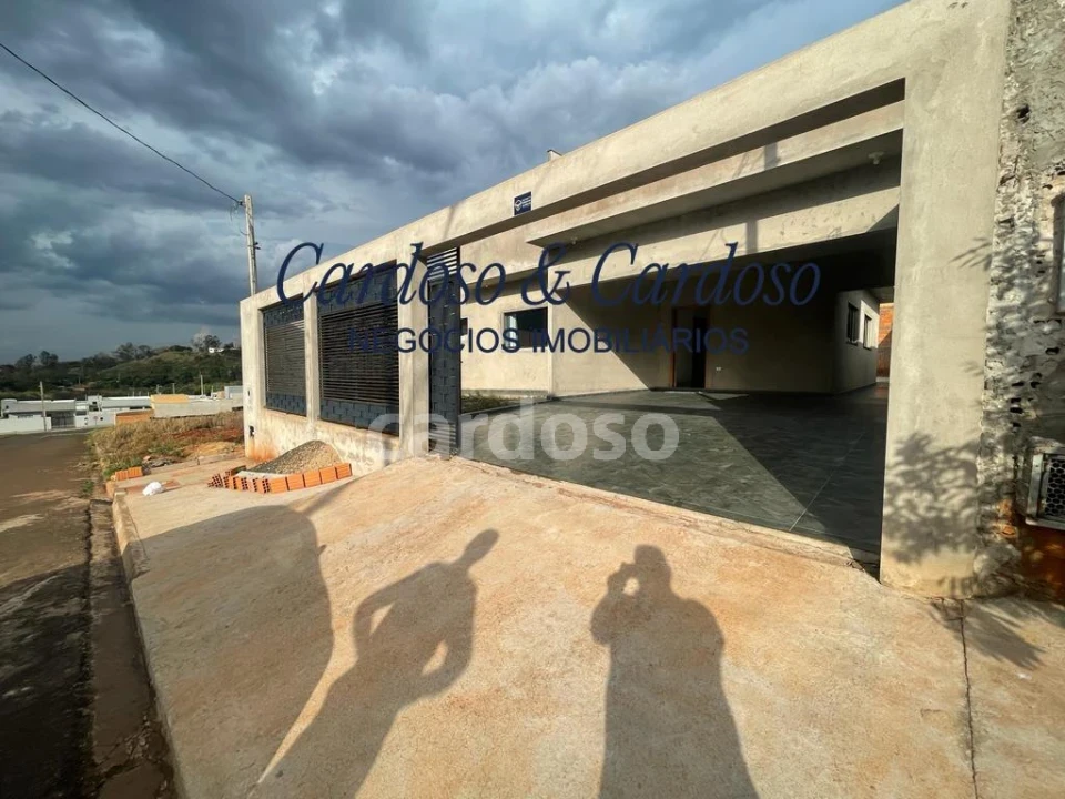 CASA COM SUÍTE À VENDA POR R$ 450.000,00 | IBI ARAM | IBIPORÃ/PR