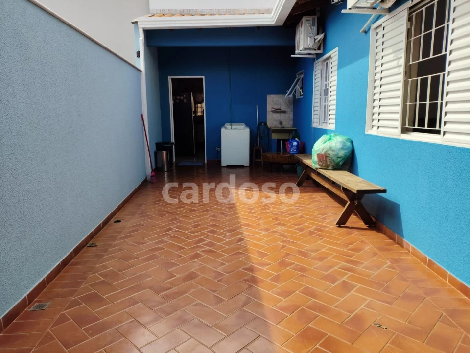CASA COM 2 QUARTOS À VENDA – SEMPREBOM – IBIPORÃ/PR