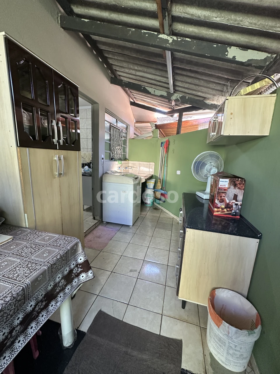 Imóvel com duas casas independentes, energia solar e churrasqueira – Jardim Ideal, Londrina/PR