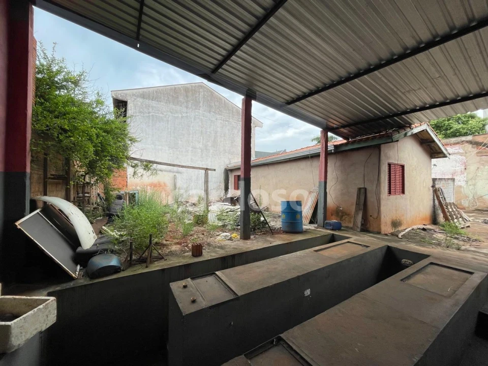 VENDO IMÓVEL COMERCIAL COM POTENCIAL DE EXPANSÃO – LOCALIZAÇÃO ESTRATÉGICA