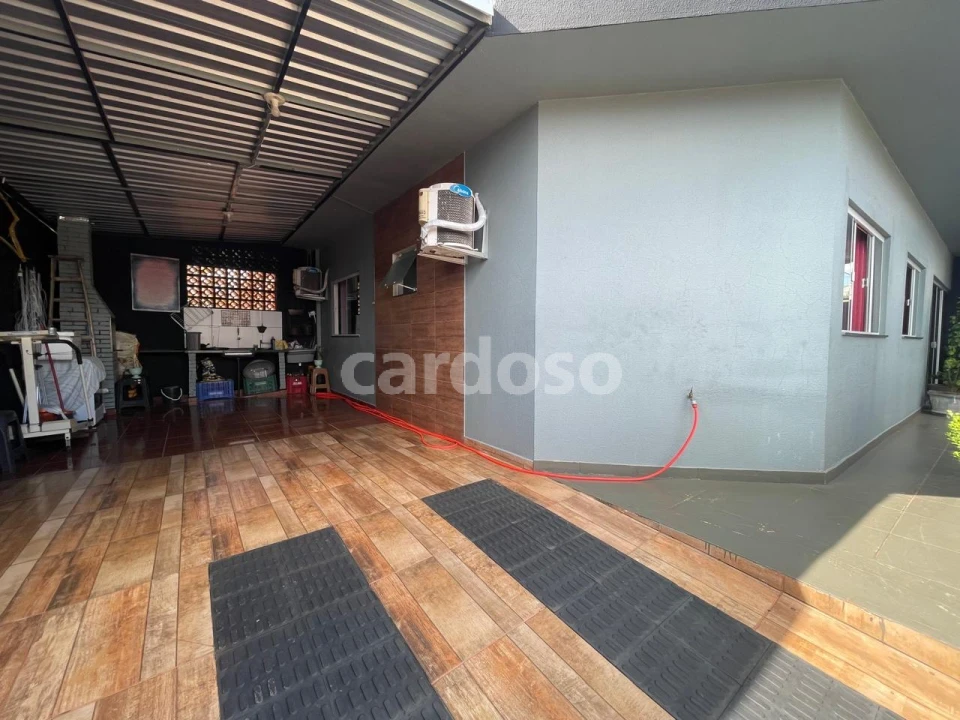 Imagens do imóveis VENDO – TROCO - CASA NO JD CINQUENTENARIO – IBIPORÃ – R$ 410.000,00