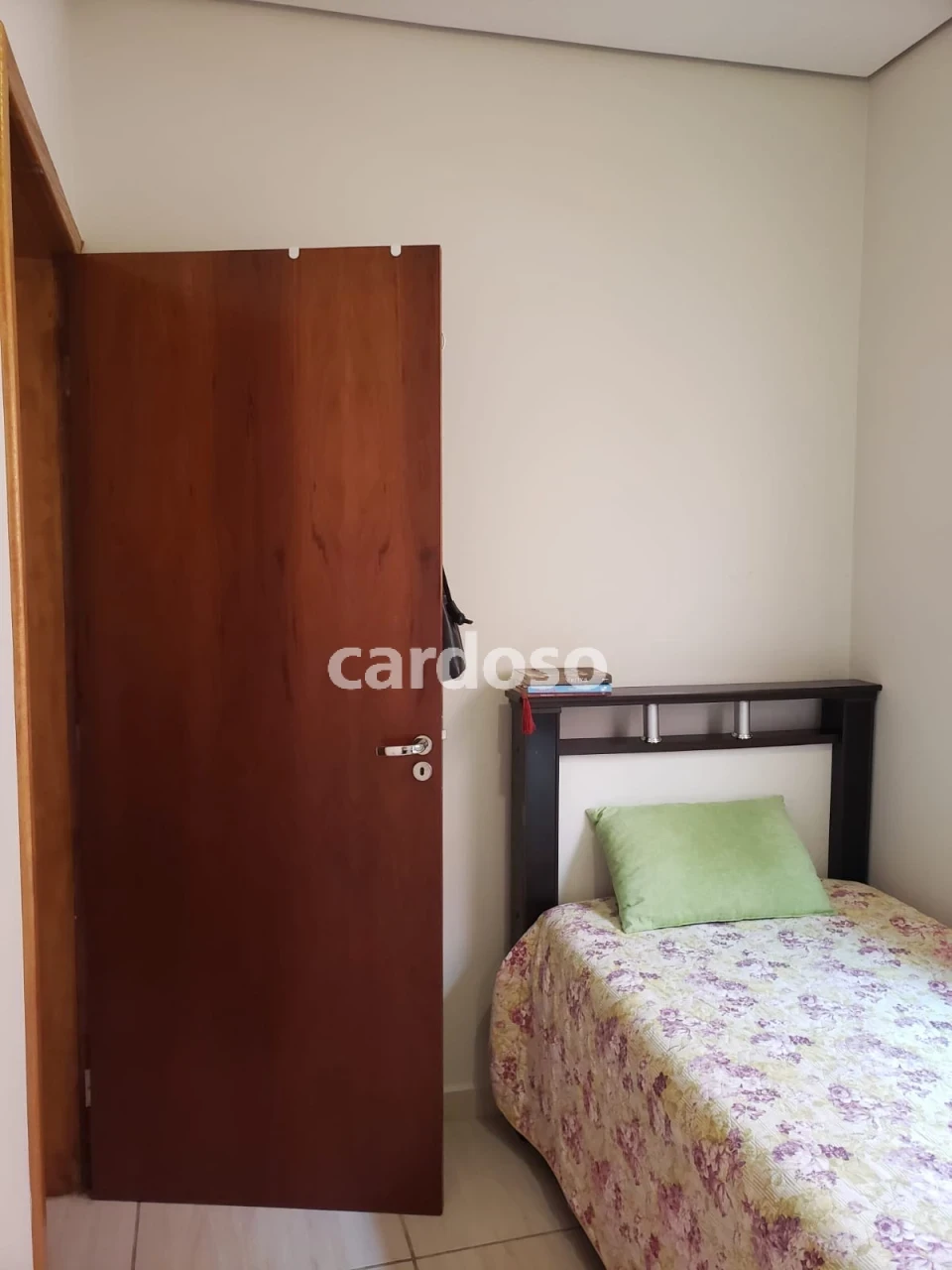 Casa à Venda com 3 quartos – Jardim Tóquio | Londrina – PR