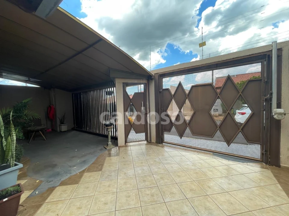 CASA DE ALTO PADRÃO À VENDA NO BAIRRO MONTE VERDE EM IBIPORÃ