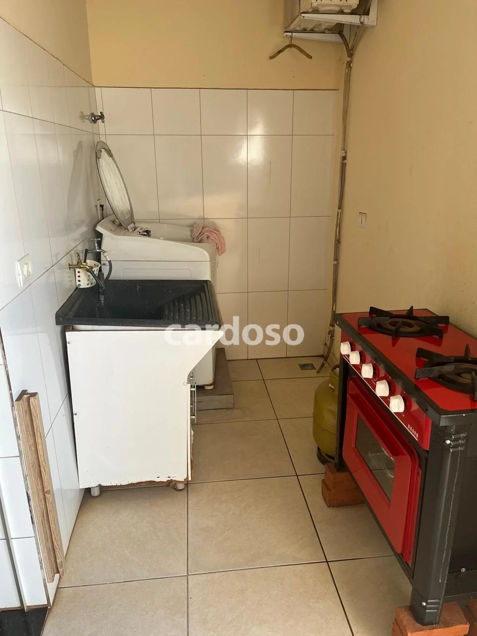 Casa à venda com 3 quartos - Ibiporã/PR