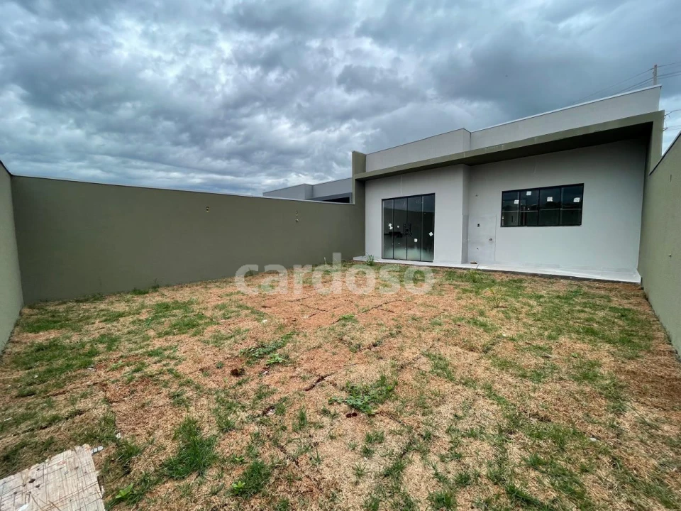 CASA À VENDA EM IBIPORÃ COM 2 QUARTOS POR 365.000,00