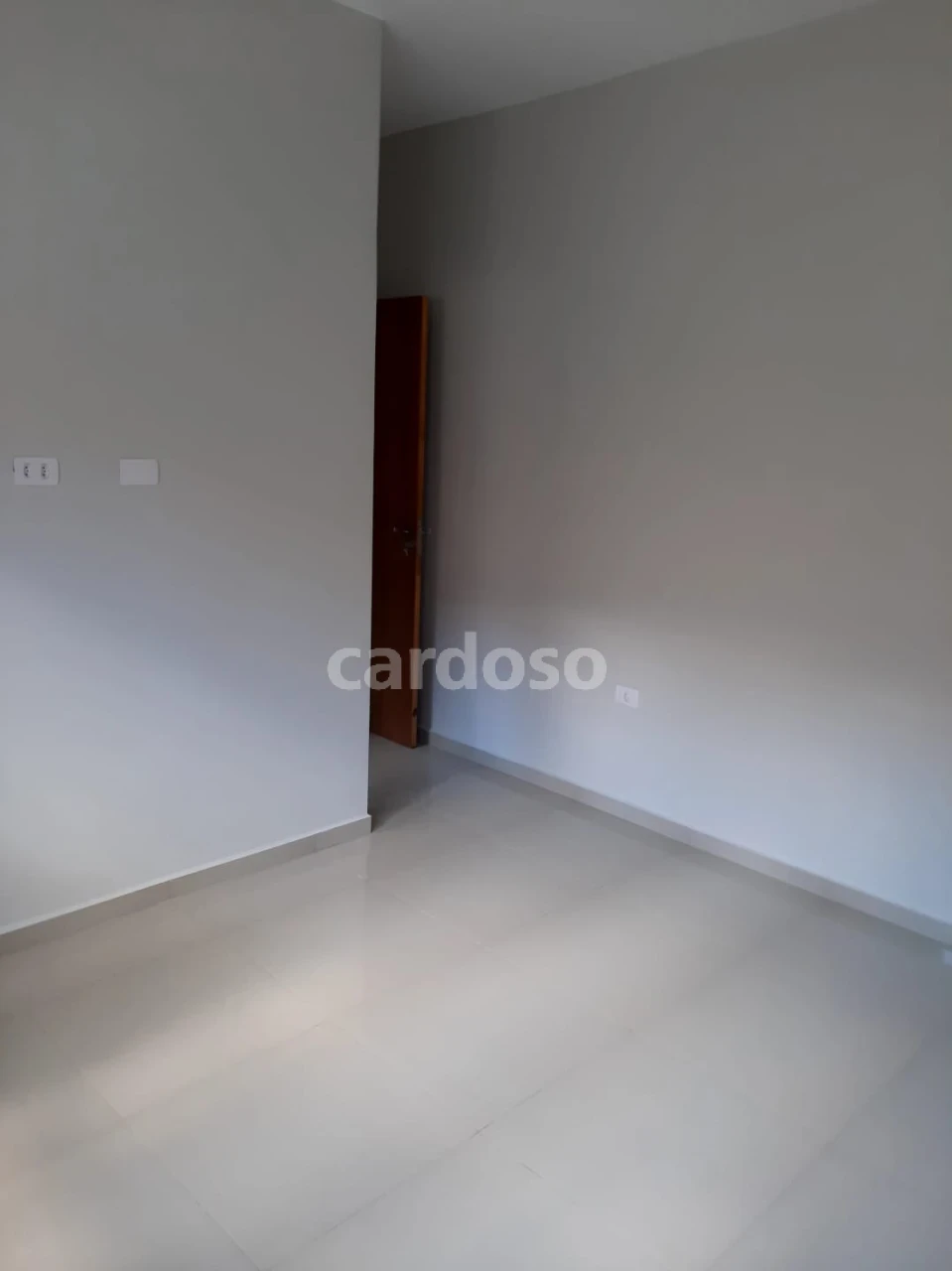 CASA COM 1 SUÍTE E 1 QUARTO PARA LOCAÇÃO - BELTRÃO - IBIPORÃ/PR