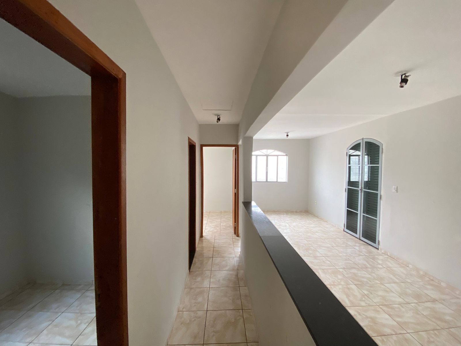 Casa com 3 dormitórios à venda por R$ 330.000,00 - Maria Cecilia Serrano - Londrina/PR