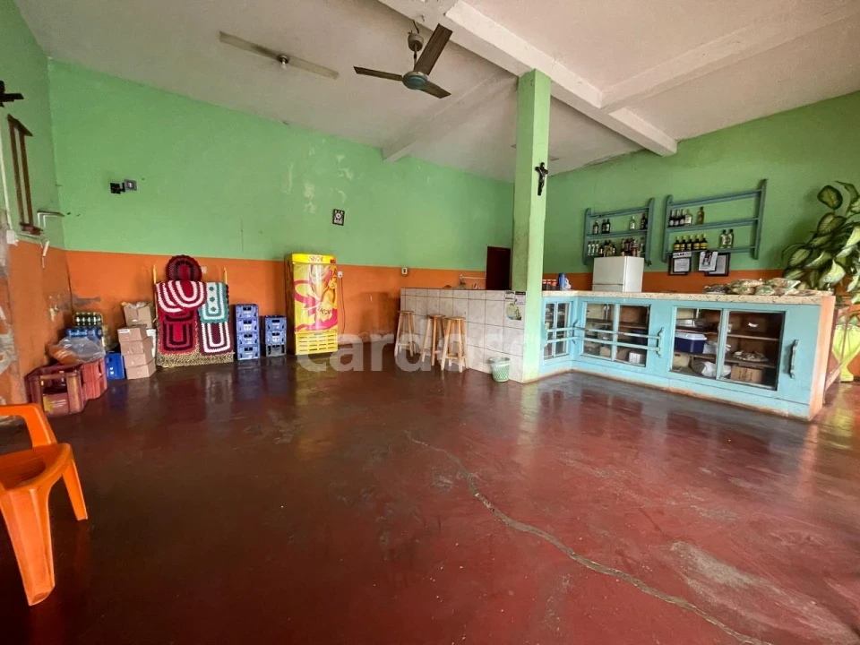 VENDO IMÓVEL COMERCIAL COM POTENCIAL DE EXPANSÃO – LOCALIZAÇÃO ESTRATÉGICA