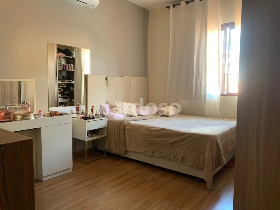 Imagens do imóveis Casa no centro com 4 quartos à venda por R$ 895.000 - Ibiporã/PR