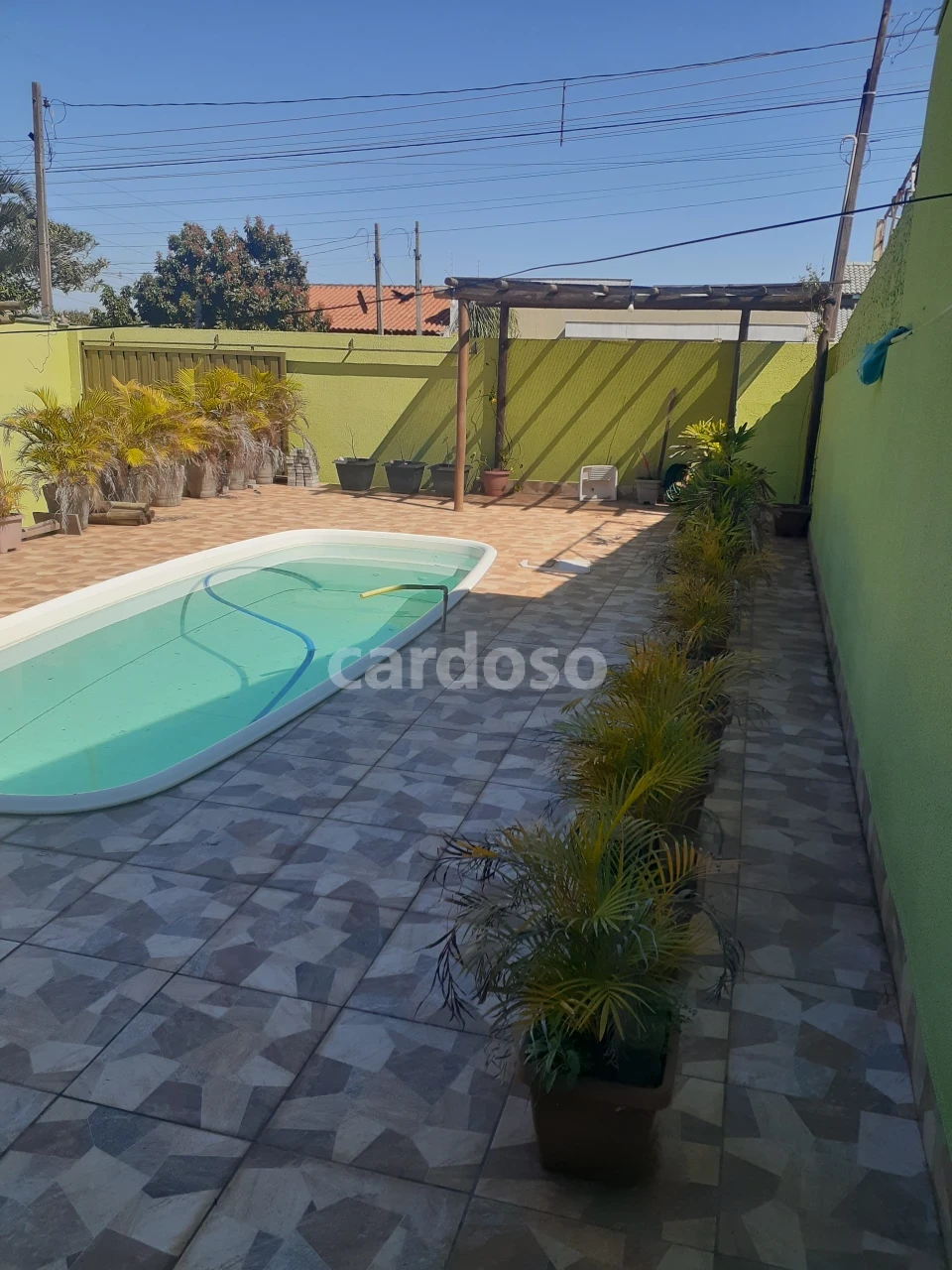 CASA COM PISCINA À VENDA – JARDIM PLANALTO – ZONA NORTE – LONDRINA/PR