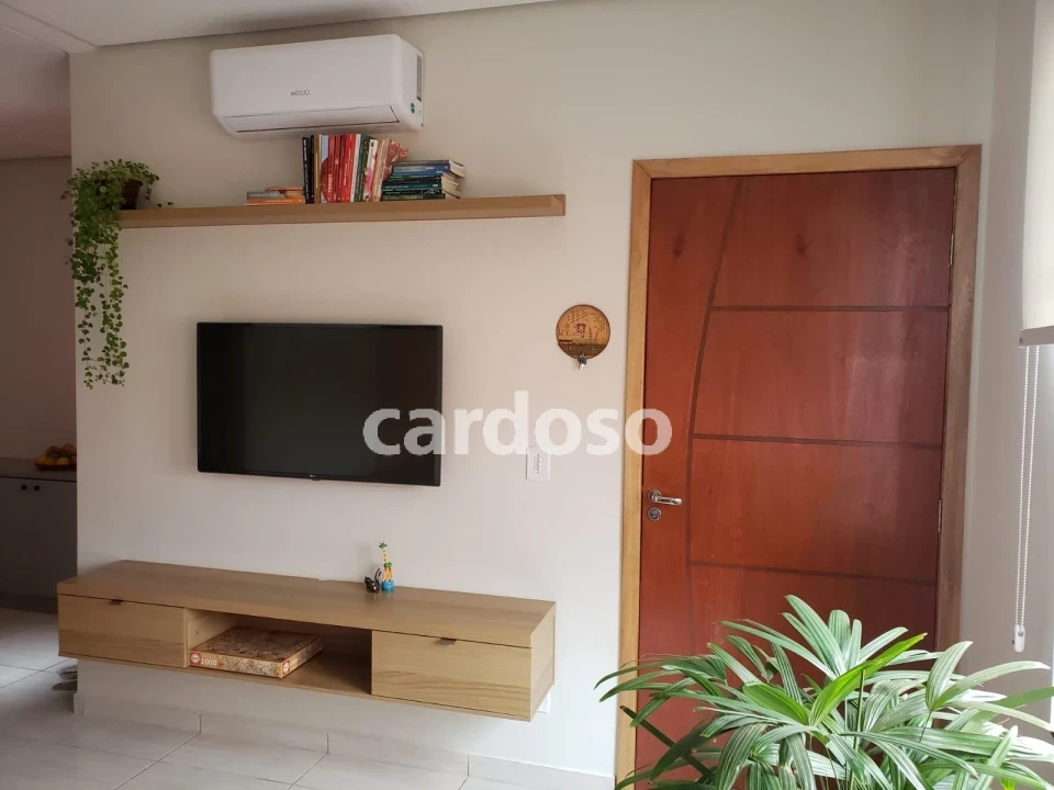 Casa à Venda com 3 quartos – Jardim Tóquio | Londrina – PR