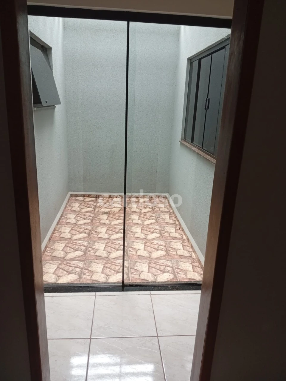 Casa à venda com 2 quartos e edícula – Jardim Canaã