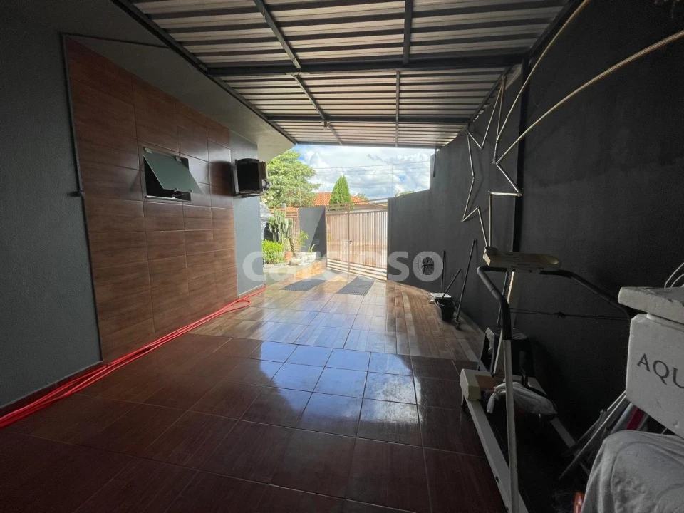 Imagens do imóveis VENDO – TROCO - CASA NO JD CINQUENTENARIO – IBIPORÃ – R$ 410.000,00