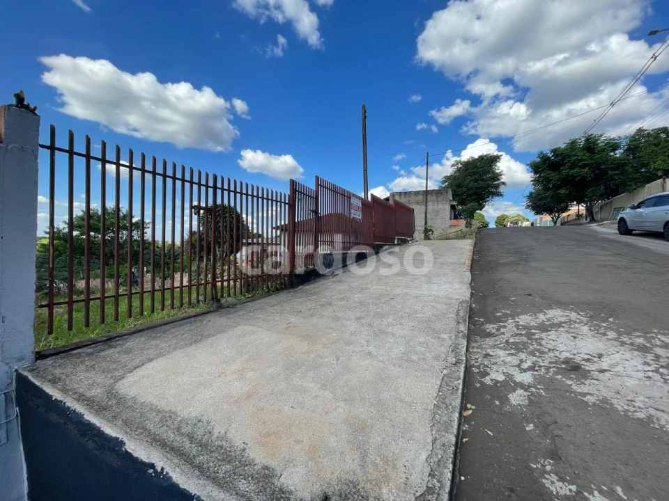 Imagens do imóveis VENDO TERRENO DE 534 M² COM 12 MT DE FRENTE EM IBIPORÃ – R$ 310.000,00