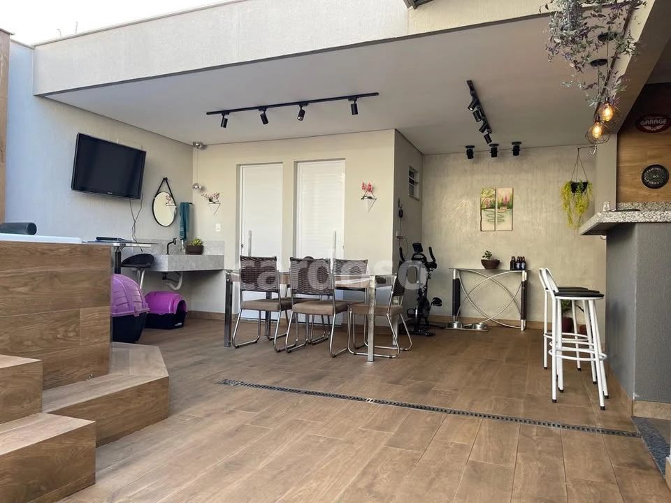 Casa com suíte à venda por R$ 775.000,00 - Recanto Coari - Ibiporã/PR