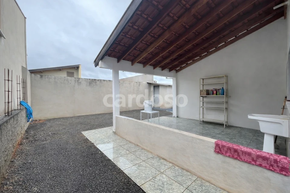 Imagens do imóveis CASA À VENDA NO BAIRRO CASAGRANDE EM IBIPORÃ – R$ 350.000