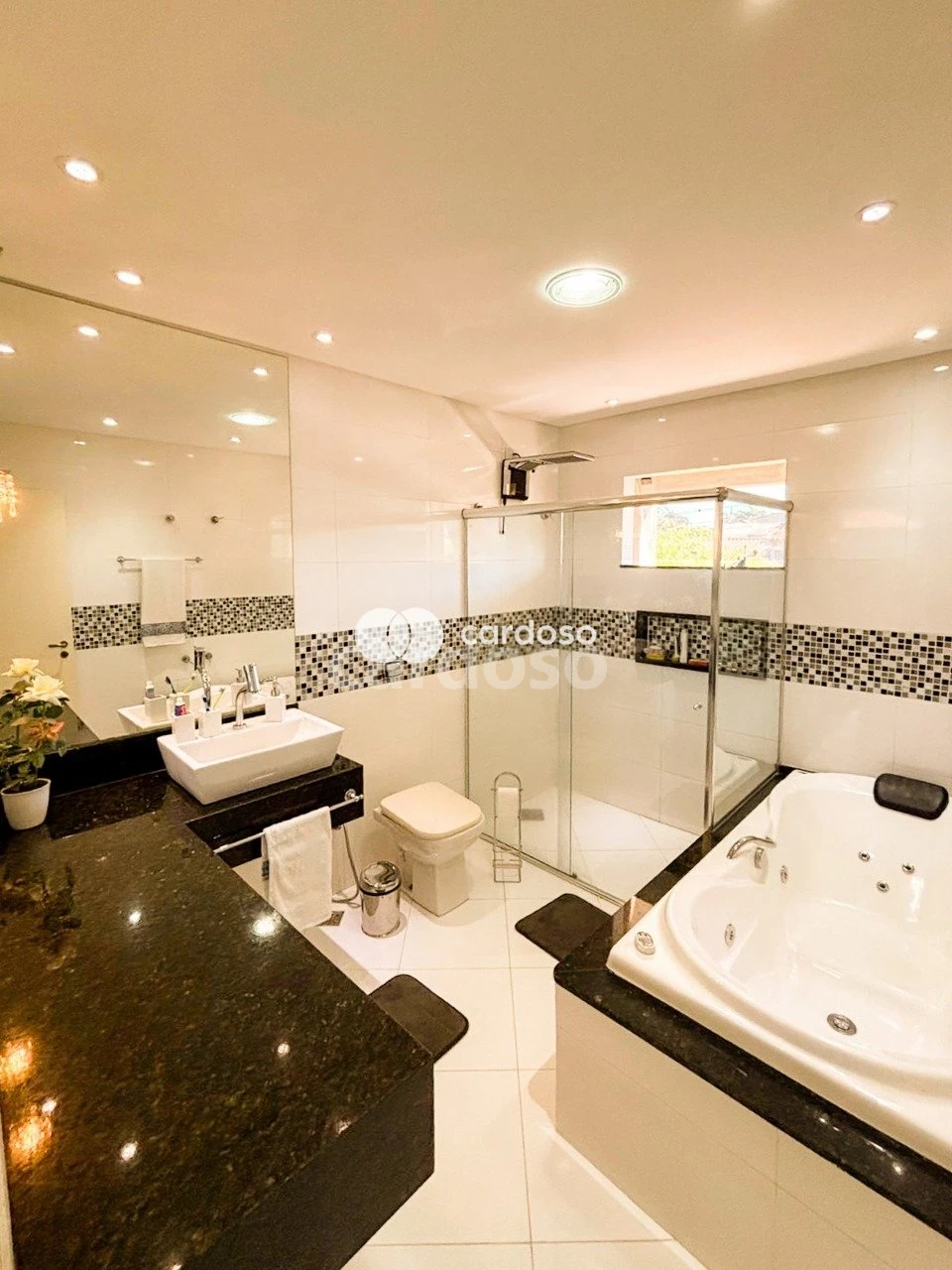 Imagens do imóveis Casa com 4 suítes à venda no Aspen Park por R$ 2.650.000,00 – Jardim Aeroporto – Londrina/PR