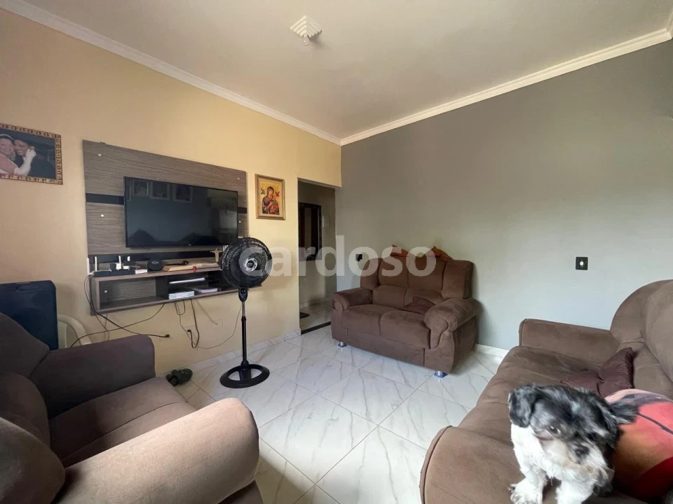 Imagens do imóveis VENDO – TROCO - CASA NO JD CINQUENTENARIO – IBIPORÃ – R$ 410.000,00