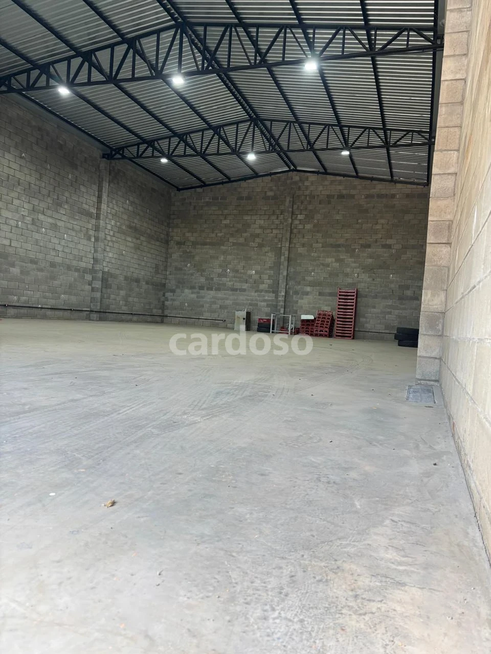 Imagens do imóveis EXCELENTE OPORTUNIDADE COMERCIAL EM IBIPORÃ!