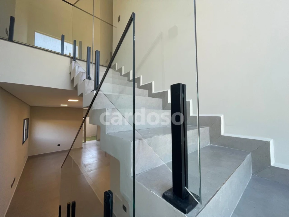 Imagens do imóveis SOBRADO NOVO COM SUÍTE A VENDA POR R$ 550.000,00 – PARQUE DO VALE – IBIPORÃ/PR