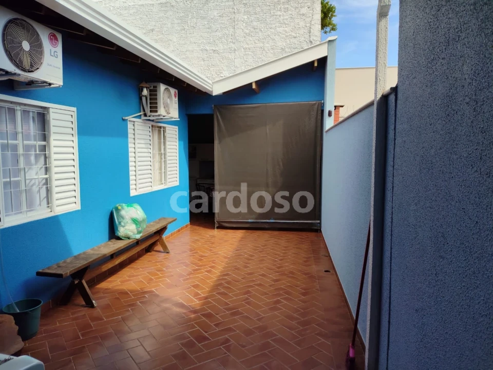 CASA COM 2 QUARTOS À VENDA – SEMPREBOM – IBIPORÃ/PR