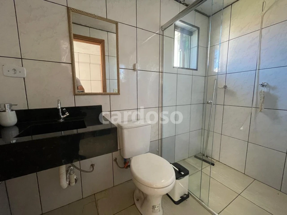 VENDE-SE CASA COM 3 QUARTOS (1 SUÍTE) – VILA ROMANA | IBIPORÃ/PR