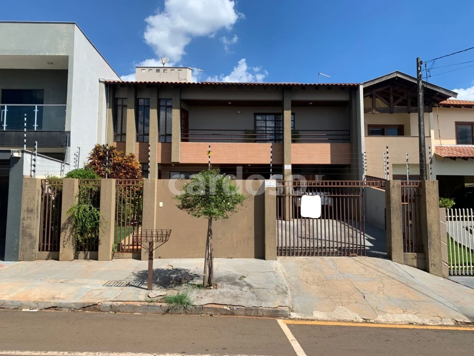 Imagens do imóveis Casa no centro com 4 quartos à venda por R$ 895.000 - Ibiporã/PR