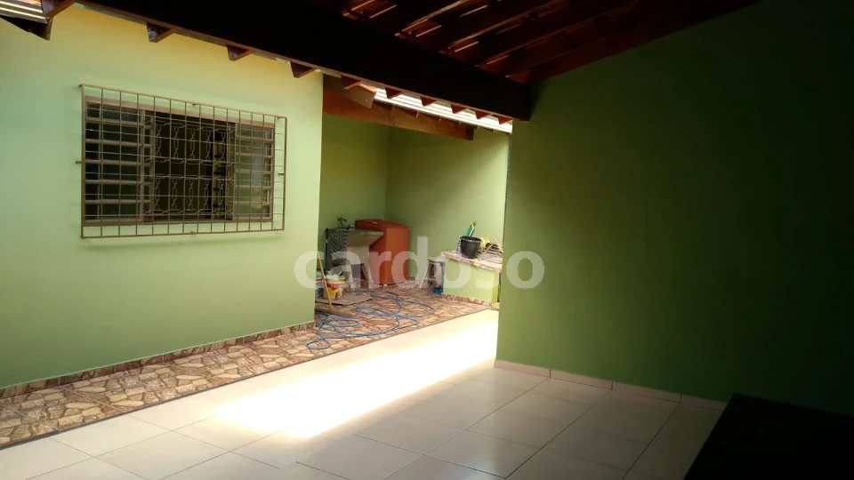 Casa à venda com 2 quartos e edícula – Jardim Canaã