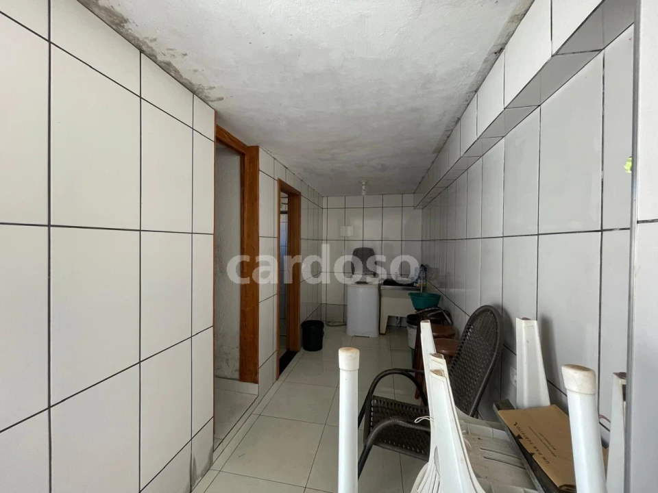 VENDE-SE CASA COM 3 QUARTOS (1 SUÍTE) – VILA ROMANA | IBIPORÃ/PR