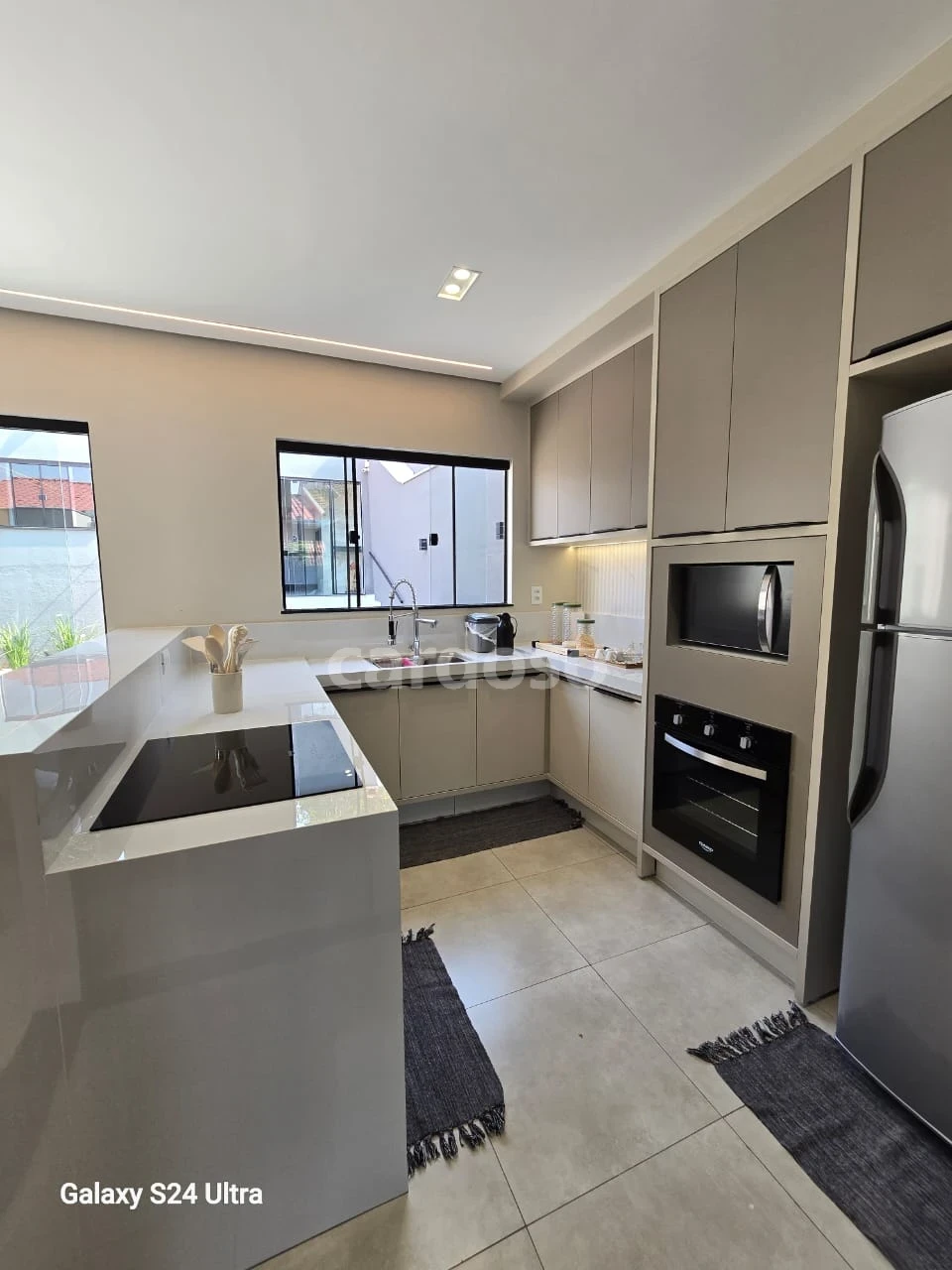 CASA MOBILIADA COM SUÍTE À VENDA POR R$ 575.000,00 | BAIRRO CASAGRANDE | IBIPORÃ/PR