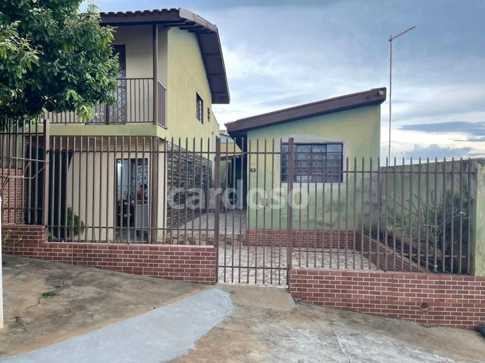 Imagens do imóveis CASA Á VENDA EM IBIPORÃ