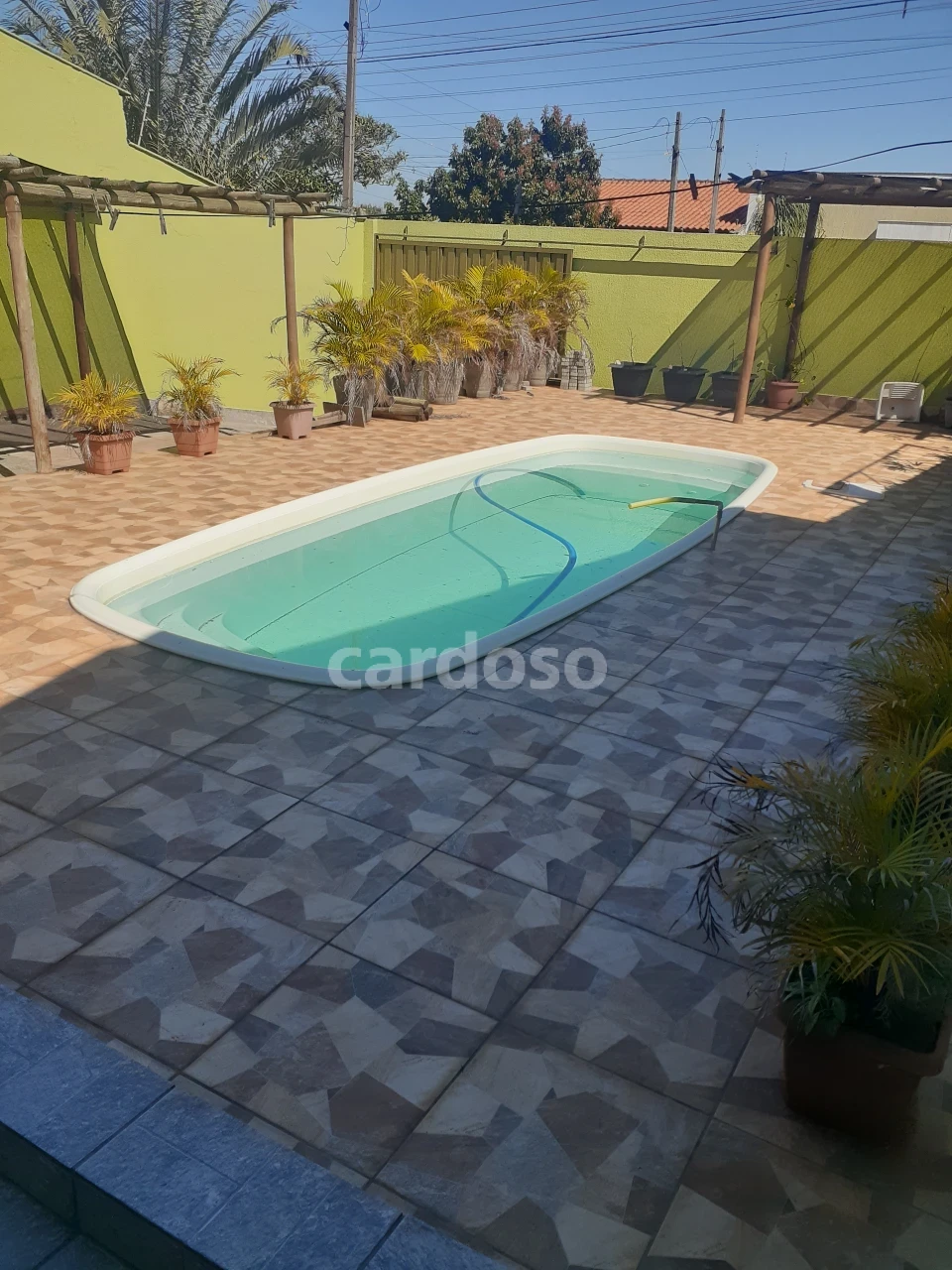 CASA COM PISCINA À VENDA – JARDIM PLANALTO – ZONA NORTE – LONDRINA/PR